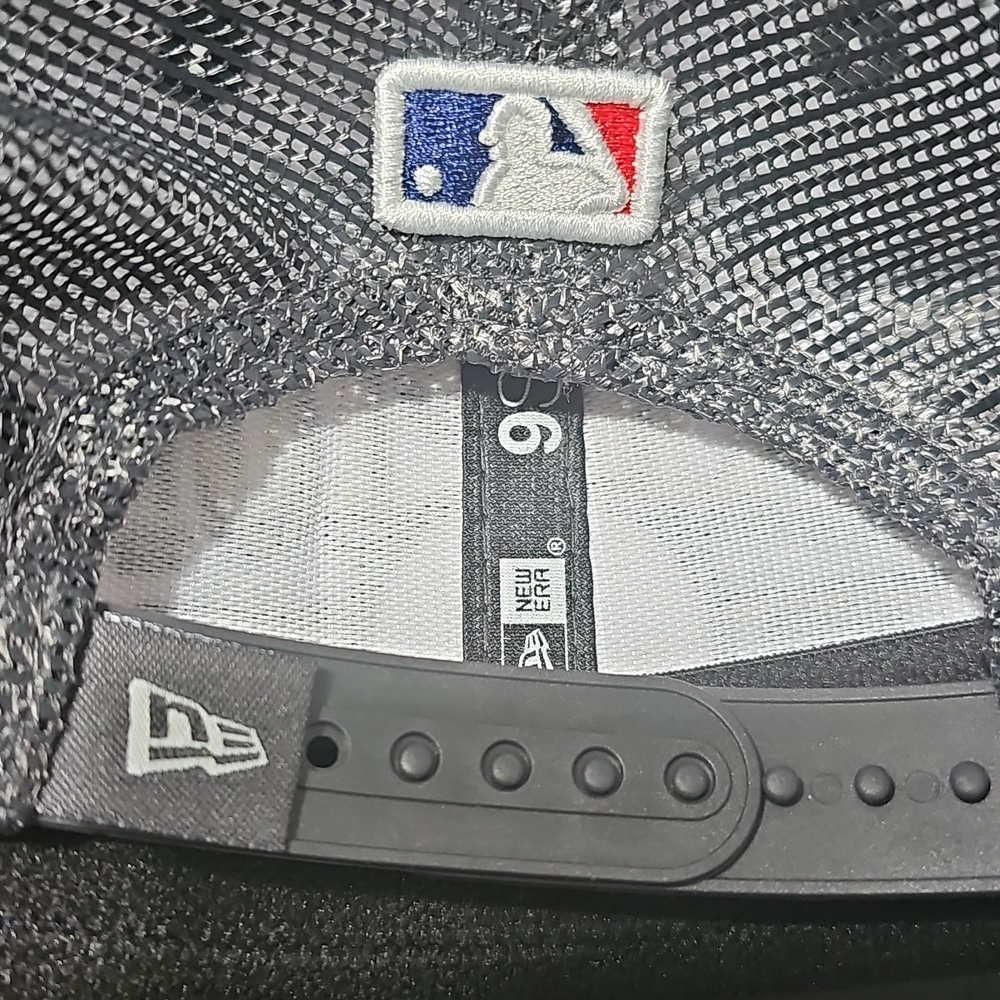 Cleveland Guardians New Era Division Champions Snapback Mesh Cap New - Picture 6 of 9